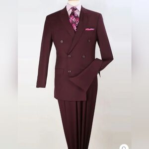 Elegant Men's Double-Breasted Suit in Rich Burgundy
